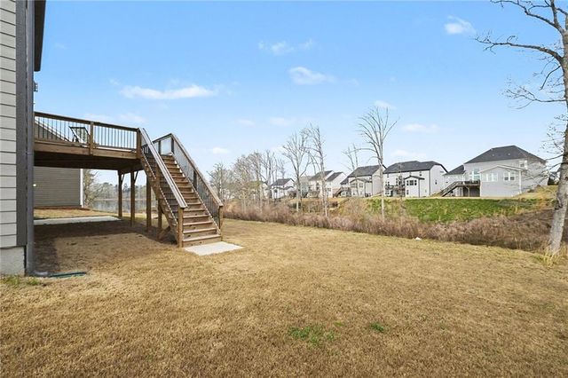 72 Clear Lake Parkway, Hoschton, GA 30548