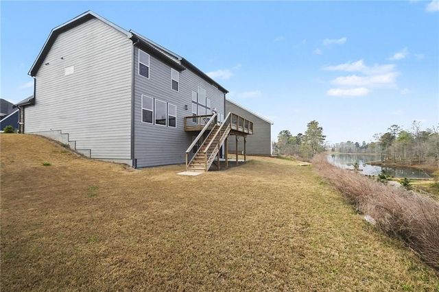 72 Clear Lake Parkway, Hoschton, GA 30548