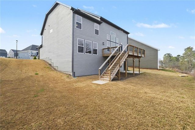 72 Clear Lake Parkway, Hoschton, GA 30548