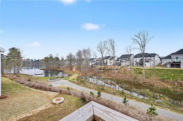 72 Clear Lake Parkway, Hoschton, GA 30548