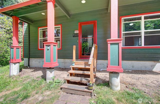 248 Harlequin Court, Woodland, WA 98674