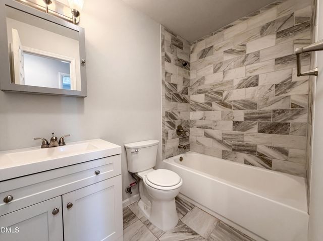 5921 Richfield Avenue, Hope Mills, NC 28348