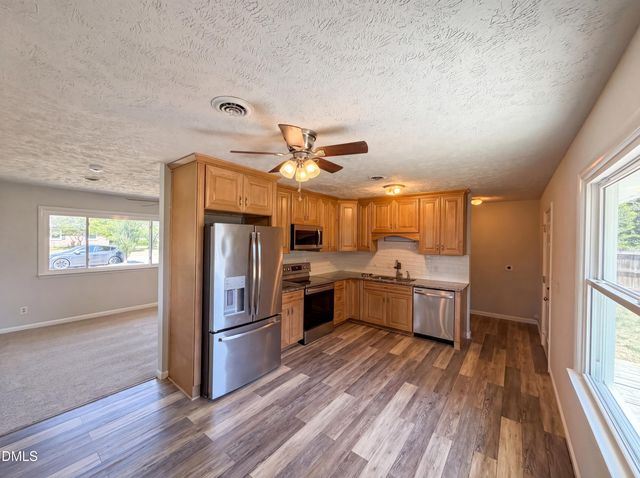 5921 Richfield Avenue, Hope Mills, NC 28348