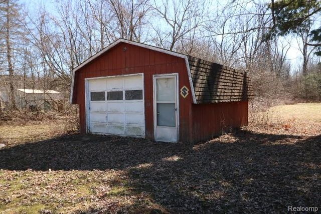 5184 E Mount Morris Road, Mount Morris, MI 48458