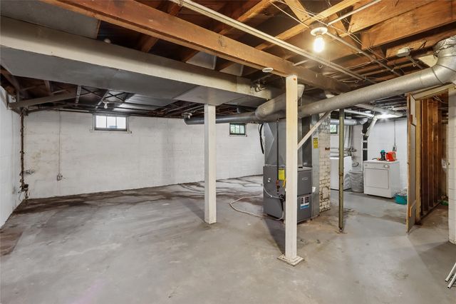 2610 2nd Avenue SE, Cedar Rapids, IA 52403
