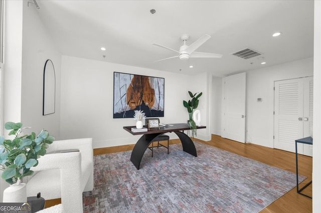 2881 Peachtree Road NE APT 2201, Atlanta, GA 30305