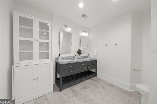 2881 Peachtree Road NE APT 2201, Atlanta, GA 30305