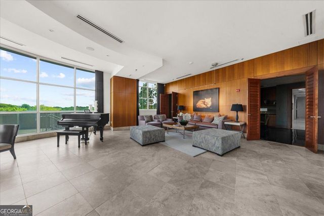 2881 Peachtree Road NE APT 2201, Atlanta, GA 30305