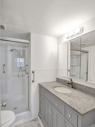 2651 Sunrise Lakes Drive E, Sunrise, FL 33322