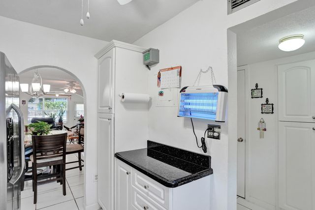 2651 Sunrise Lakes Drive E, Sunrise, FL 33322