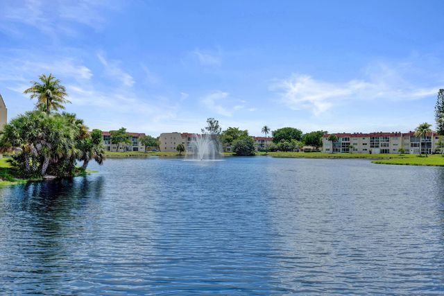 2651 Sunrise Lakes Drive E, Sunrise, FL 33322