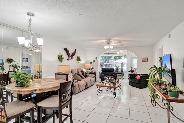 2651 Sunrise Lakes Drive E, Sunrise, FL 33322