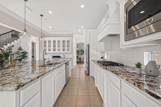 2027 Baker Estates Drive, Houston, TX 77094