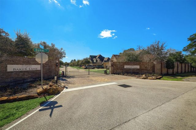 2027 Baker Estates Drive, Houston, TX 77094