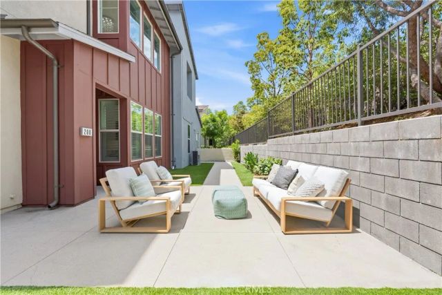 200 Alienta Lane, Rancho Mission Viejo, CA 92694