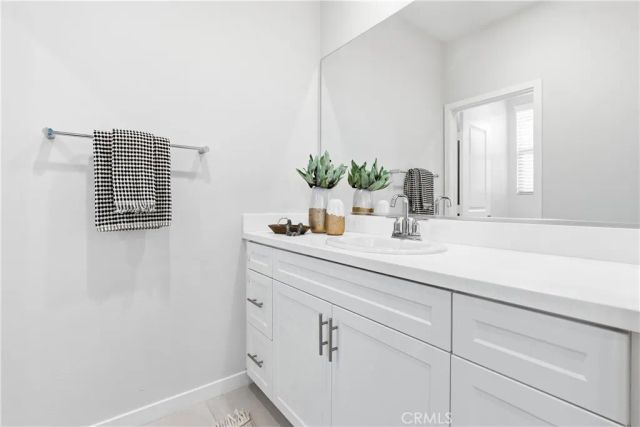200 Alienta Lane, Rancho Mission Viejo, CA 92694