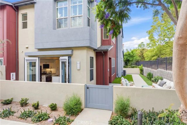 200 Alienta Lane, Rancho Mission Viejo, CA 92694