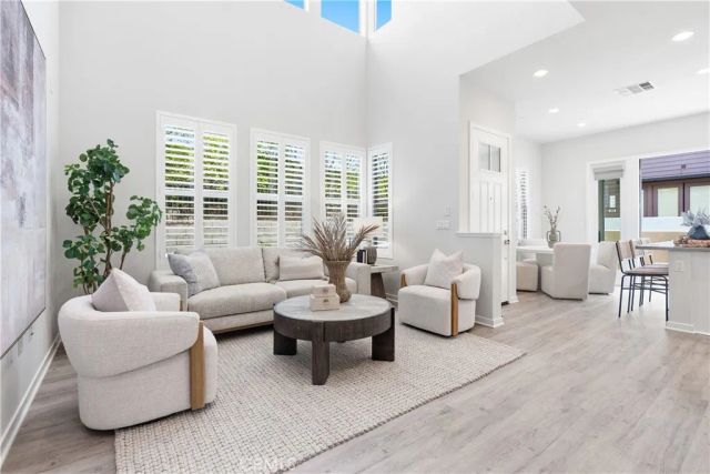 200 Alienta Lane, Rancho Mission Viejo, CA 92694