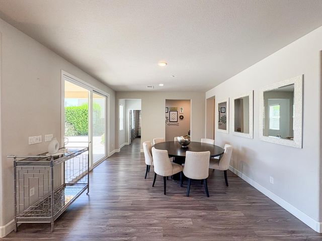 4477 Seabiscuit Dr, Roseville, CA 95747