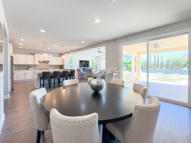 4477 Seabiscuit Dr, Roseville, CA 95747