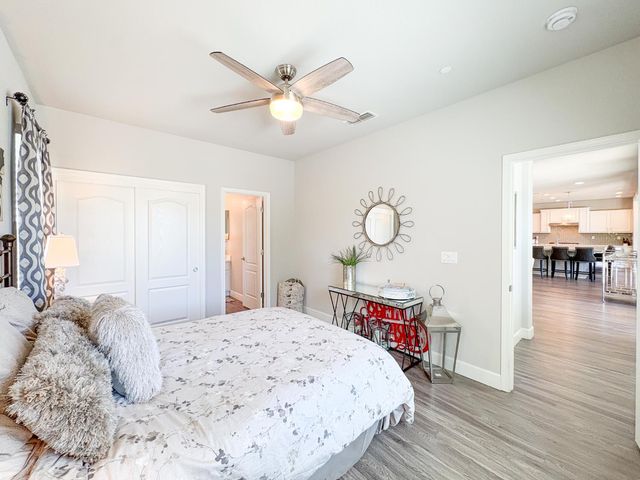 4477 Seabiscuit Dr, Roseville, CA 95747