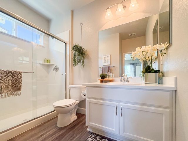 4477 Seabiscuit Dr, Roseville, CA 95747