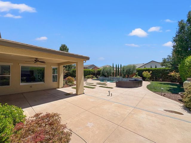 4477 Seabiscuit Dr, Roseville, CA 95747