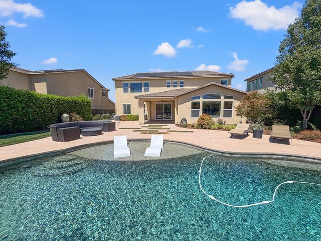 4477 Seabiscuit Dr, Roseville, CA 95747