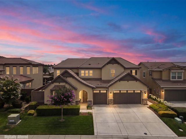 4477 Seabiscuit Dr, Roseville, CA 95747