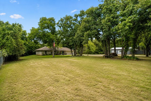 1400 E Lake Drive, Weatherford, TX 76087