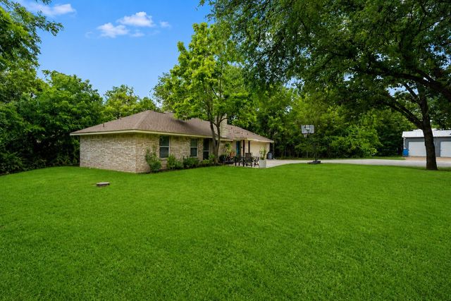 1400 E Lake Drive, Weatherford, TX 76087