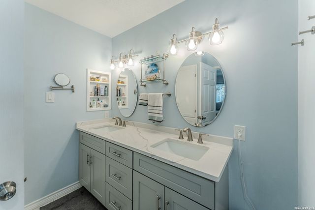 1618 NEW BOND ST, San Antonio, TX 78231
