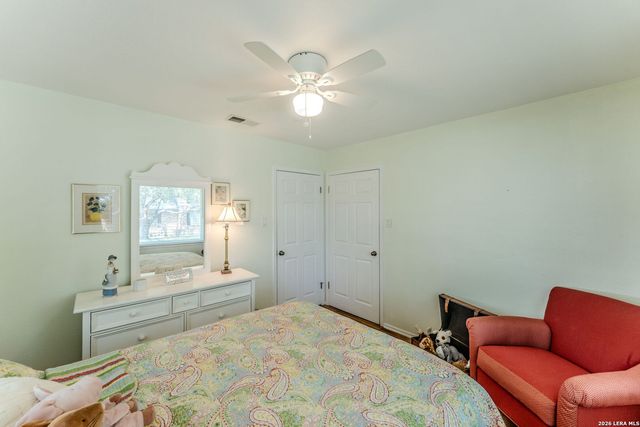 1618 NEW BOND ST, San Antonio, TX 78231