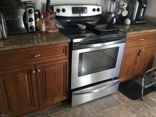 2023 Sparrow RD, Chesapeake, VA 23320