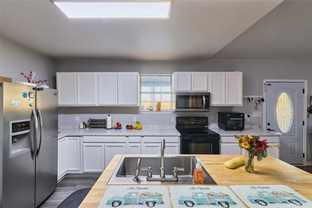 1867 County Road 4131, Cumby, TX 75433