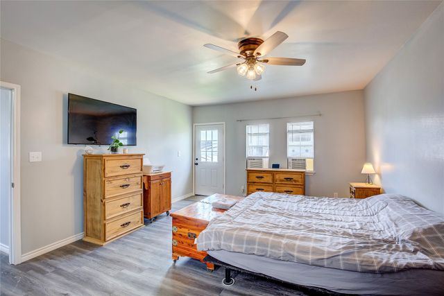 1867 County Road 4131, Cumby, TX 75433