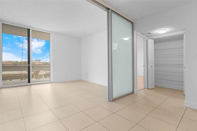 850 N Miami Ave W-607, Miami, FL 33136