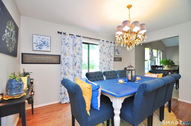 16 Applewood Lane 16, Avon, CT 06001