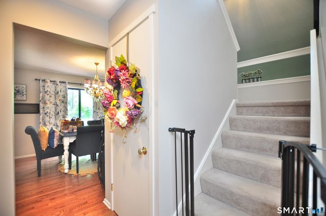 16 Applewood Lane 16, Avon, CT 06001