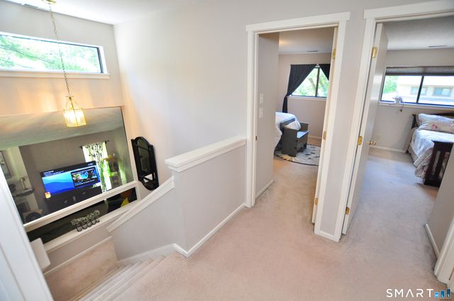 16 Applewood Lane 16, Avon, CT 06001