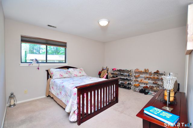 16 Applewood Lane 16, Avon, CT 06001