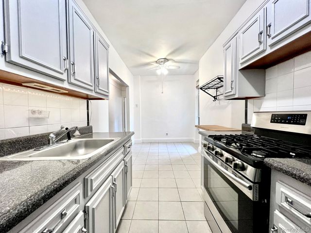 7320 Austin Street 5B, Forest Hills, NY 11375