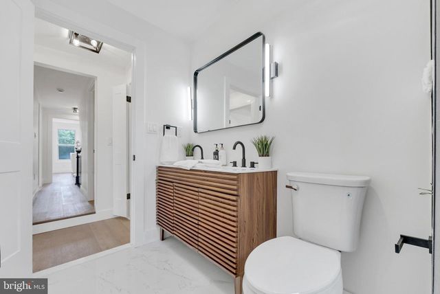 67 PINE ST, Mount Holly, NJ 08060