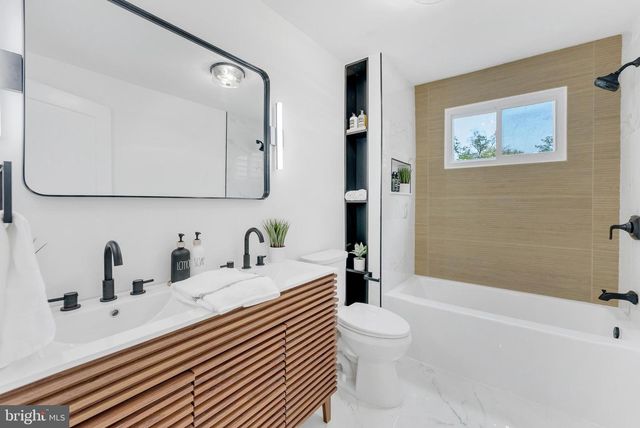 67 PINE ST, Mount Holly, NJ 08060