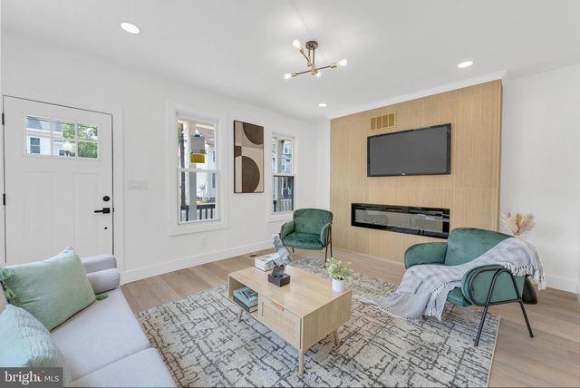 67 PINE ST, Mount Holly, NJ 08060