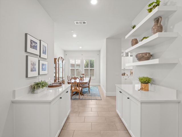 384 Sentinel Drive, Madera, CA 93636