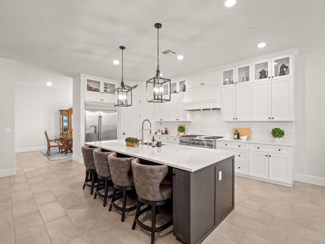 384 Sentinel Drive, Madera, CA 93636