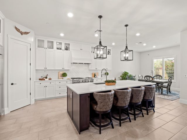 384 Sentinel Drive, Madera, CA 93636