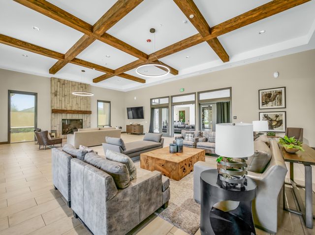 384 Sentinel Drive, Madera, CA 93636
