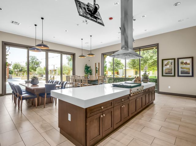384 Sentinel Drive, Madera, CA 93636